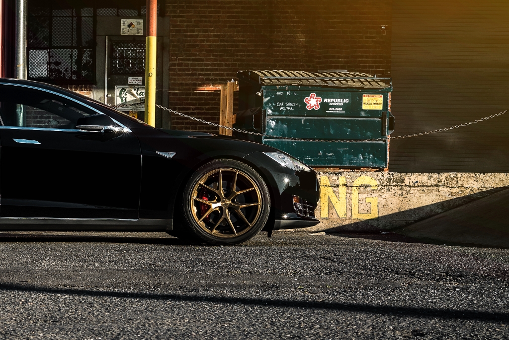 photo 4 Tesla Model S custom wheels AG M590 20x8.5, ET , tire size X R20. 20x10.0 ET 