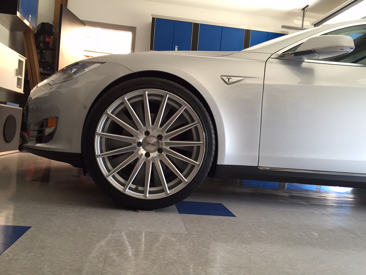 photo 1 Tesla Model S custom wheels Vossen VFS2 20x, ET , tire size X R20. x ET 