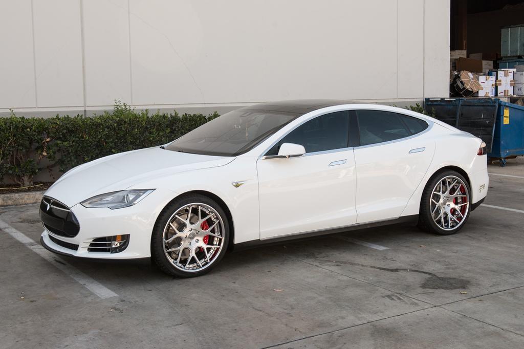 photo 2 Tesla Model S custom wheels F410 Spec 2 21x9.0, ET , tire size 245/ R21. 21x10.0 ET 275/ R21