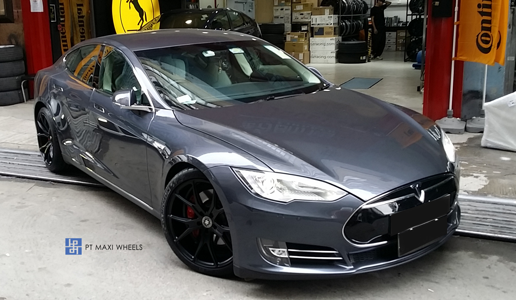 photo 1 Tesla Model S custom wheels PT Maxi CP1 20x9.0, ET , tire size X R20. 20x10.5 ET 