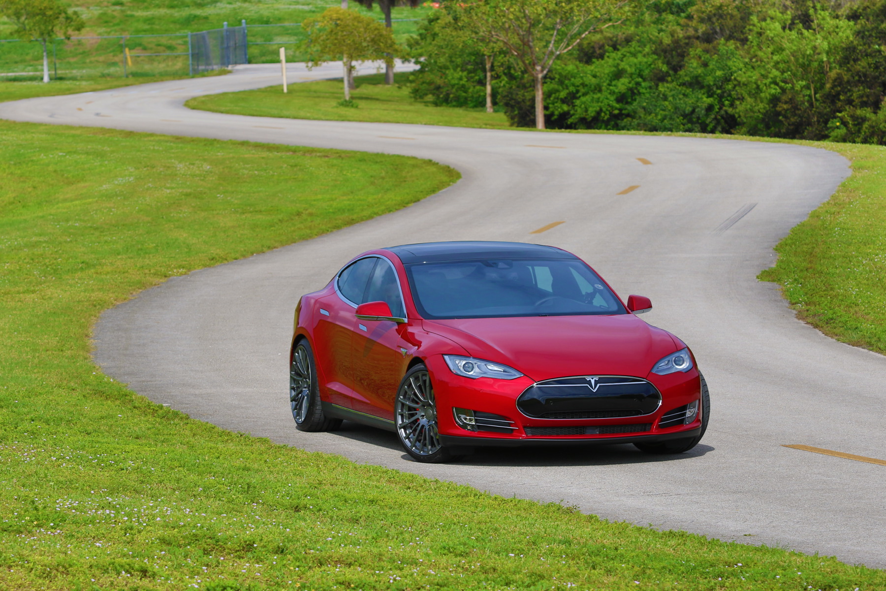 photo 4 Tesla Model S custom wheels Pulse MV1 21x9.0, ET +30, tire size X R21. 21x10.5 ET+35 