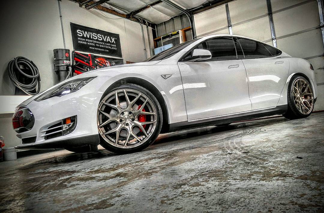 photo 5 Tesla Model S custom wheels AG M590 21x9.0, ET , tire size X R21. 21x10.5 ET 