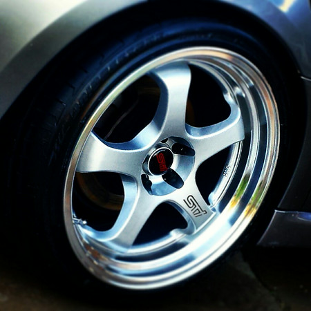 photo 1 Subaru Legacy custom wheels Rota D2-EX 18x9.5, ET +38, tire size 245/40 R18. x ET 