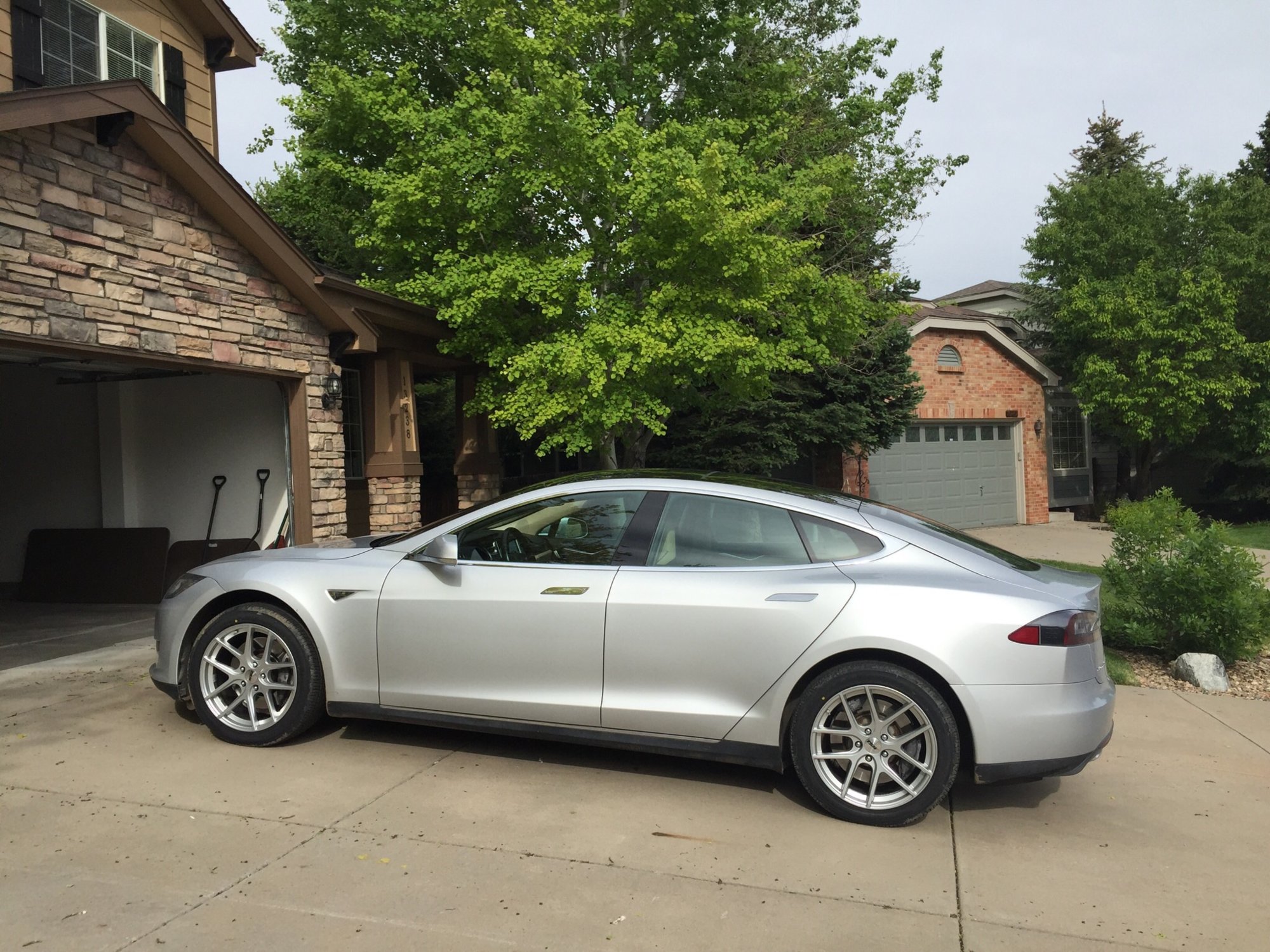 photo 2 Tesla Model S custom wheels TSW Geneva 19x, ET , tire size 245/45 R19. x ET 