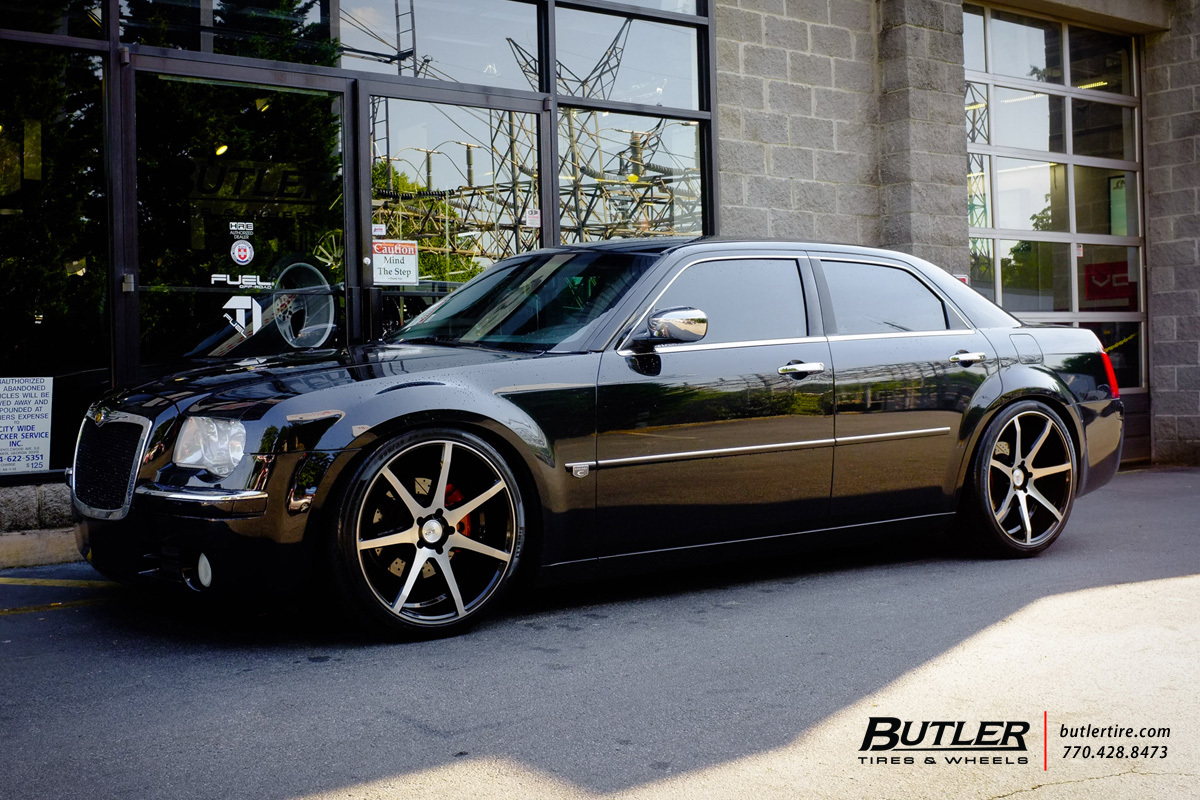 photo 2 Chrysler 300 custom wheels Savini BM10 22x, ET , tire size X R22. x ET 