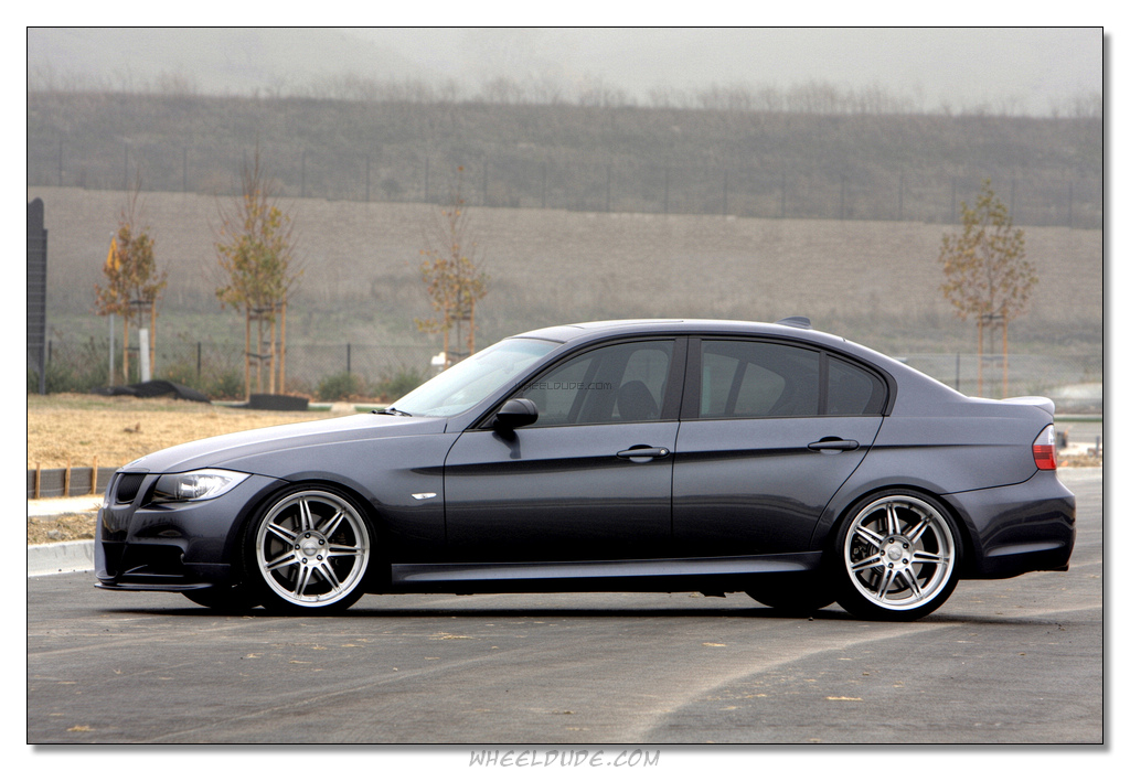photo 2 BMW 330 custom wheels Linea Corse Dyna 19x8.5, ET +30, tire size 235/35 R19. 19x10.0 ET+37 275/30 R19