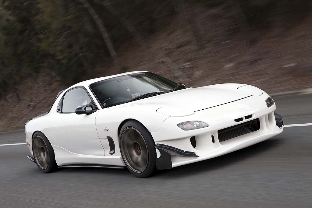 photo 1 Mazda RX-7 custom wheels Work  Emotion XT7 18x9.5, ET +20, tire size 235/40 R18. 18x9.5 ET+20 265/35 R18