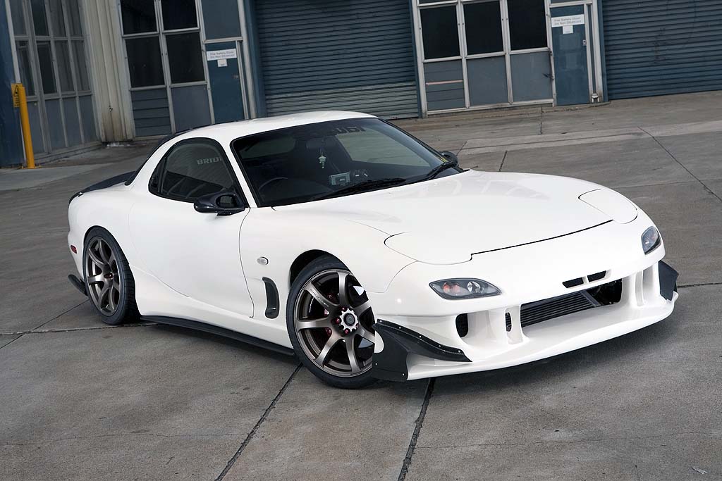 photo 3 Mazda RX-7 custom wheels Work  Emotion XT7 18x9.5, ET +20, tire size 235/40 R18. 18x9.5 ET+20 265/35 R18