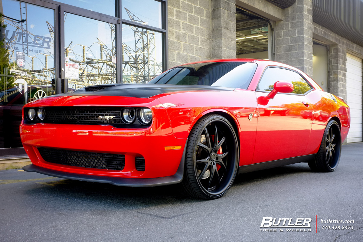 photo 4 Dodge Challenger custom wheels Lexani LF102 24x, ET , tire size X R24. x ET 