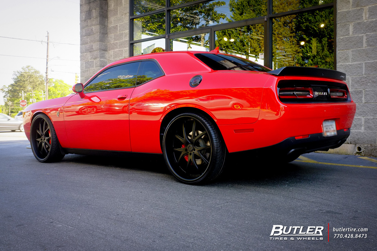 photo 5 Dodge Challenger custom wheels Lexani LF102 24x, ET , tire size X R24. x ET 