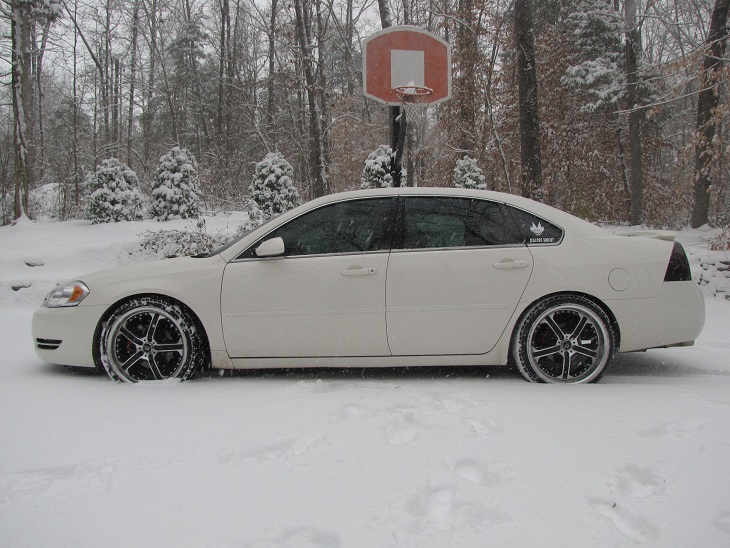 photo 2 Chevrolet Impala custom wheels Lorenzo WL21 20x8.5, ET +32, tire size 235/35 R20. 20x10.0 ET+35 245/35 R20