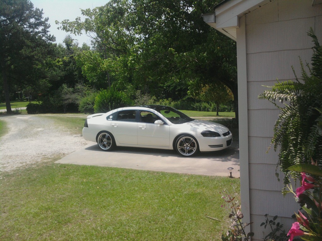 photo 5 Chevrolet Impala custom wheels Lorenzo WL21 20x8.5, ET +32, tire size 235/35 R20. 20x10.0 ET+35 245/35 R20