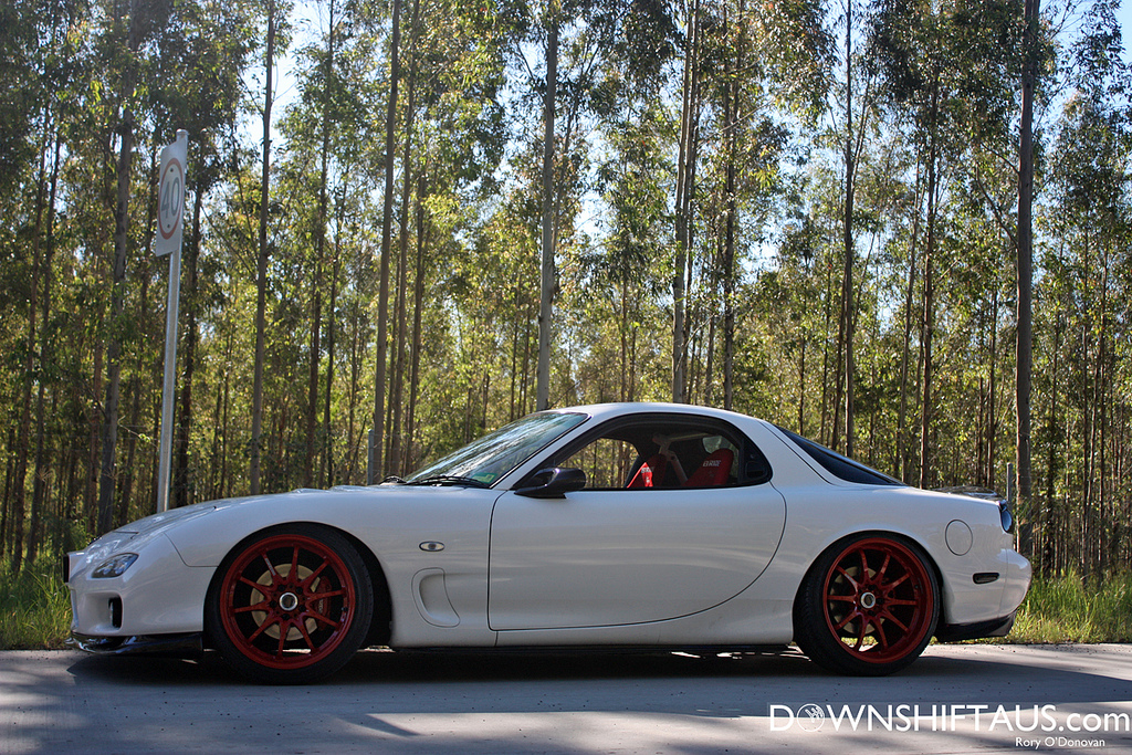 photo 3 Mazda RX-7 custom wheels VOLK RACING CE28N 18x9.5, ET +22, tire size 225/40 R18. 19x10.5 ET+12 245/35 R19