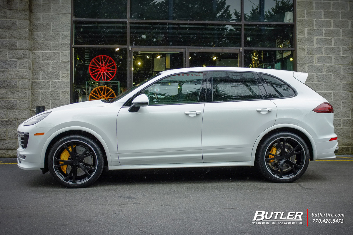 photo 3 Porsche Cayenne custom wheels Techart Formula 3 22x, ET , tire size X R22. x ET 