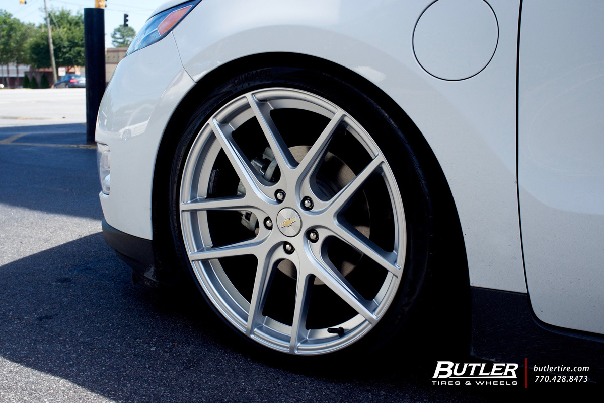 photo 1 Chevrolet Volt custom wheels TSW Geneva 20x, ET , tire size X R20. x ET 