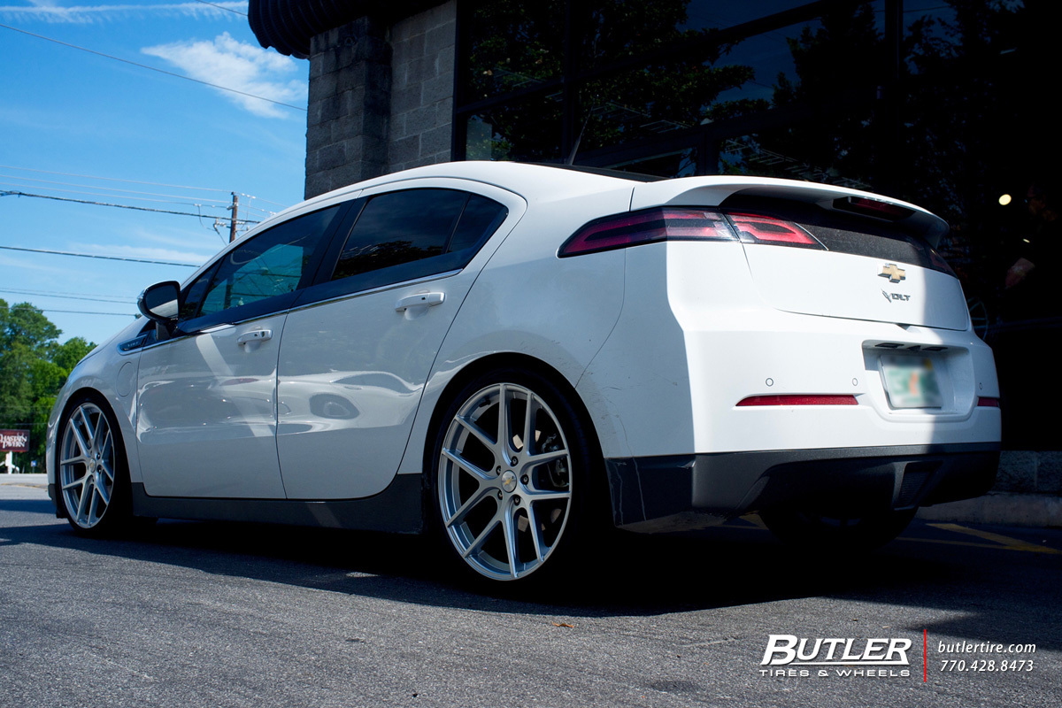 photo 4 Chevrolet Volt custom wheels TSW Geneva 20x, ET , tire size X R20. x ET 