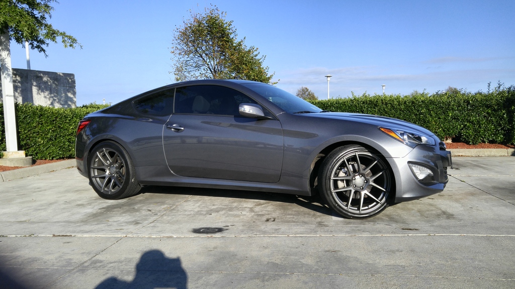 photo 1 Hyundai Genesis Coupe custom wheels 20x9.0, ET +35, tire size 255/35 R20. 20x10.5 ET+45 295/35 R20