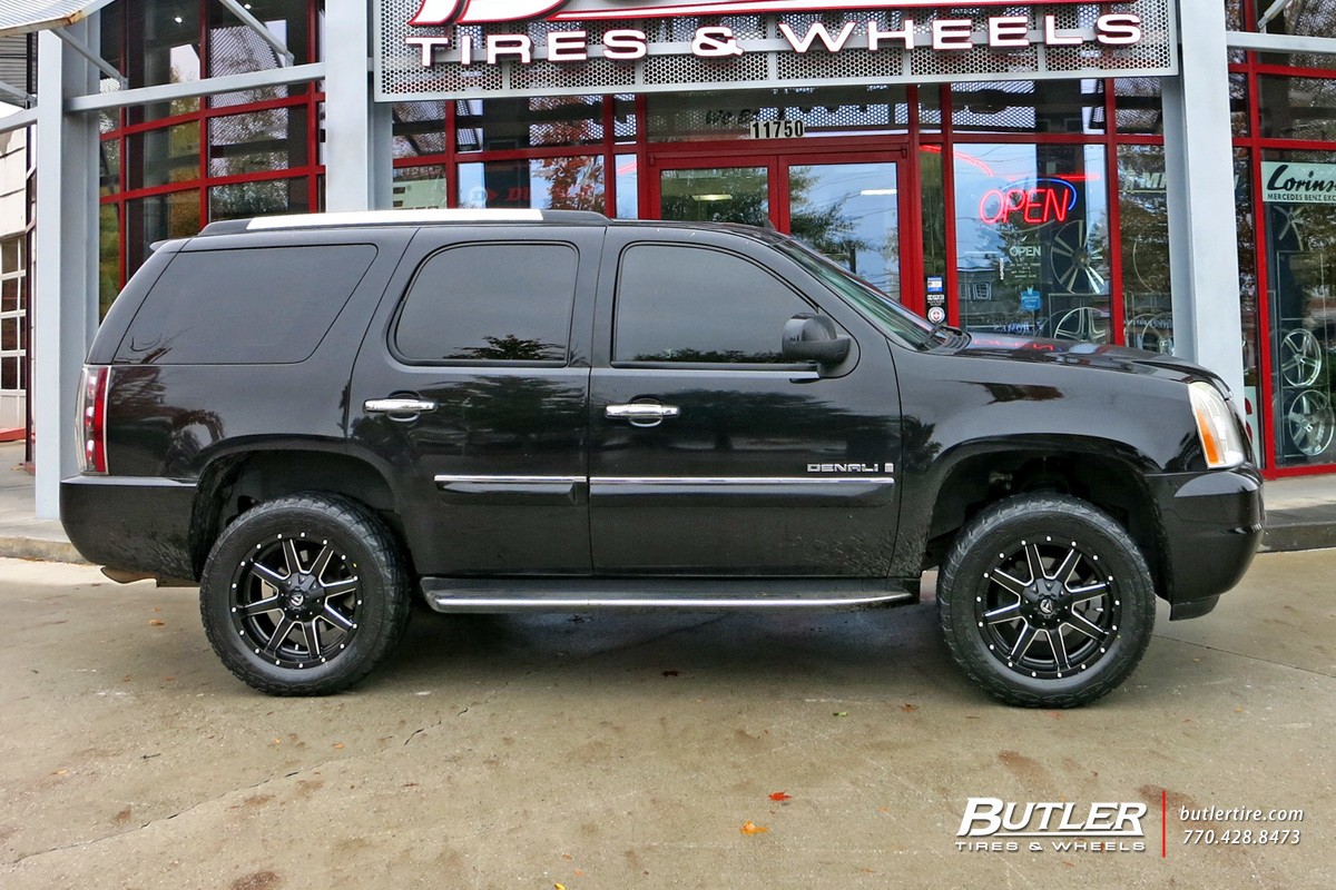 photo 2 GMC Yukon custom wheels Fuel Maverick 20x, ET , tire size X R20. x ET 