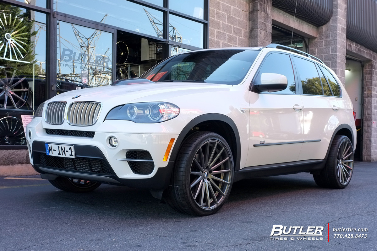photo 1 BMW X5 custom wheels Vossen VFS2 22x, ET , tire size X R22. x ET 