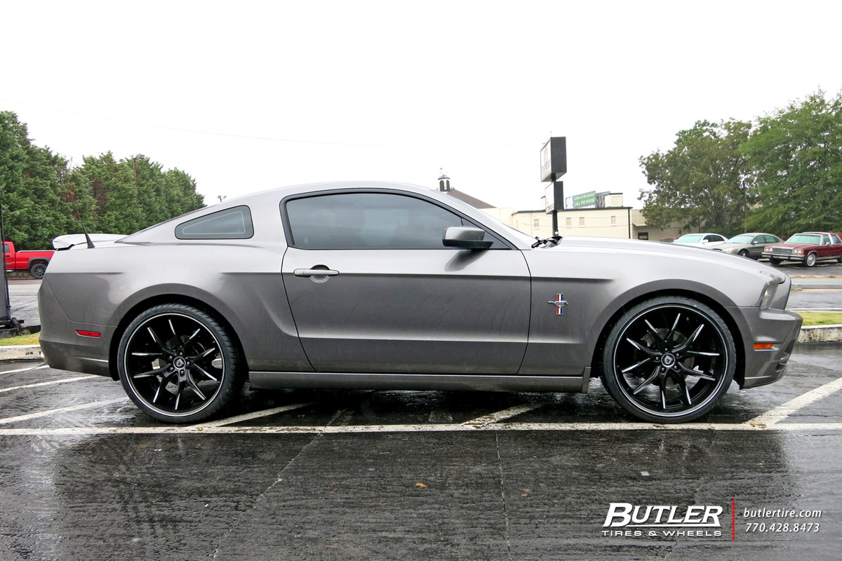 photo 2 Ford Mustang custom wheels Lexani R-twelve 22x, ET , tire size X R22. x ET