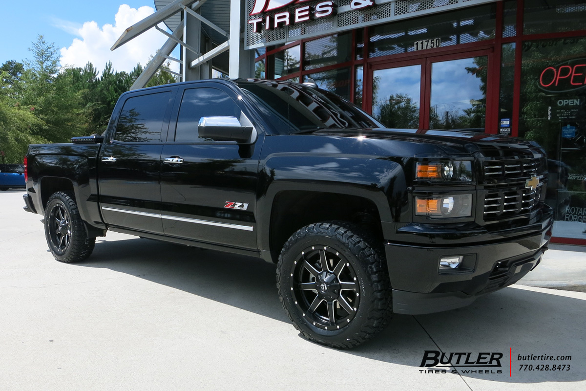photo 1 Chevrolet Silverado 2500HD custom wheels Fuel Maverick 21x, ET , tire size X R21. x ET 
