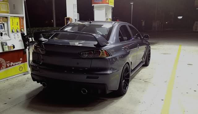photo 2 Mitsubishi Lancer Sportback custom wheels XXR 527 18x9.75, ET , tire size 235/35 R18. x ET 