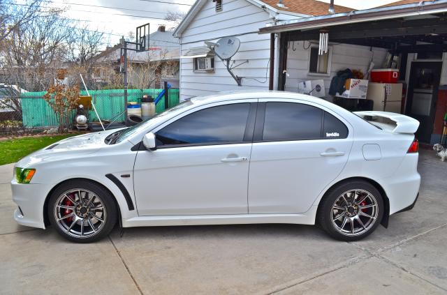 photo 2 Mitsubishi Lancer Evolution custom wheels XXR 18x9.75, ET +20, tire size 255/40 R18. x ET