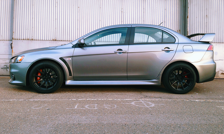 photo 2 Mitsubishi Lancer Evolution custom wheels XXR 18x9.75, ET +20, tire size 265/35 R18. x ET
