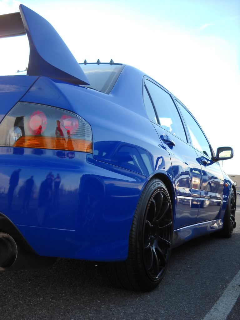 photo 2 Mitsubishi Lancer Evolution custom wheels 18x9.0, ET +30, tire size 235/40 R18. x ET