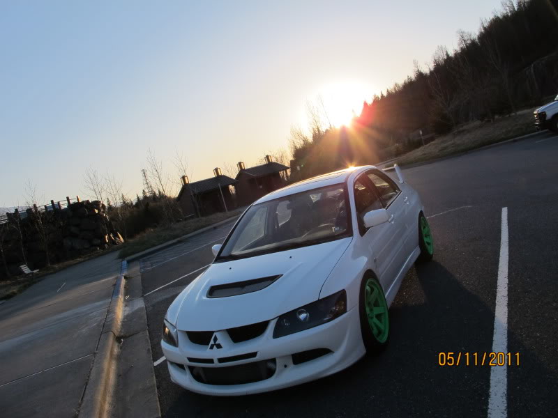 photo 2 Mitsubishi Lancer Evolution custom wheels Rota Grid 18x9.5, ET +20, tire size 245/40 R18. x ET