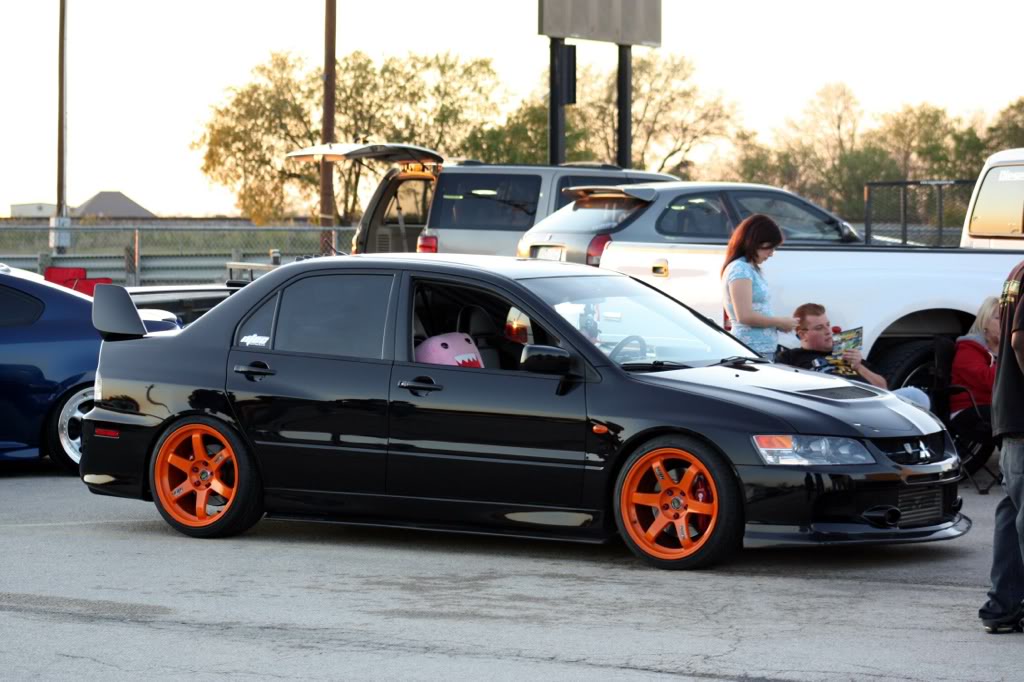 photo 2 Mitsubishi Lancer Evolution custom wheels Volk Rays 18x9.5, ET +22, tire size 245/35 R18. x ET