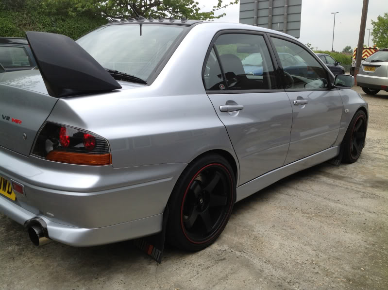 photo 1 Mitsubishi Lancer Evolution custom wheels Rota GTR Drift 18x9.5, ET +27, tire size 245/35 R18. x ET