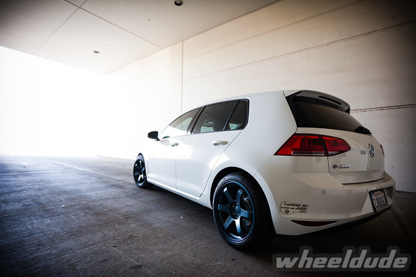photo 1 Volkswagen e-Golf custom wheels Rota Grid 18x9.0, ET +40, tire size 225/40 R18. 18x9.0 ET+73 