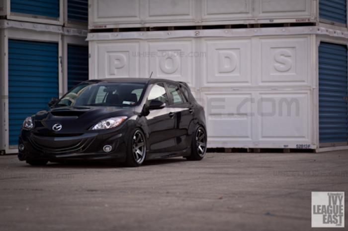 photo 2 Mazda MAZDASPEED3 custom wheels Rota Grid 18x9.5, ET +38, tire size 215/40 R18. x ET 