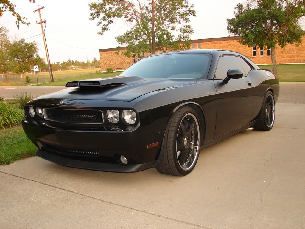 photo 1 Dodge Challenger custom wheels Giovanna Forged f5 22x9.5, ET , tire size 265/35 R22. 22x11.0 ET 305/30 R22