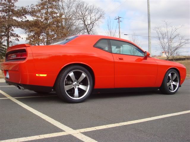 photo 1 Dodge Challenger custom wheels OEM Dodge 20x9.0, ET , tire size 245/45 R20. x ET 275/40 R