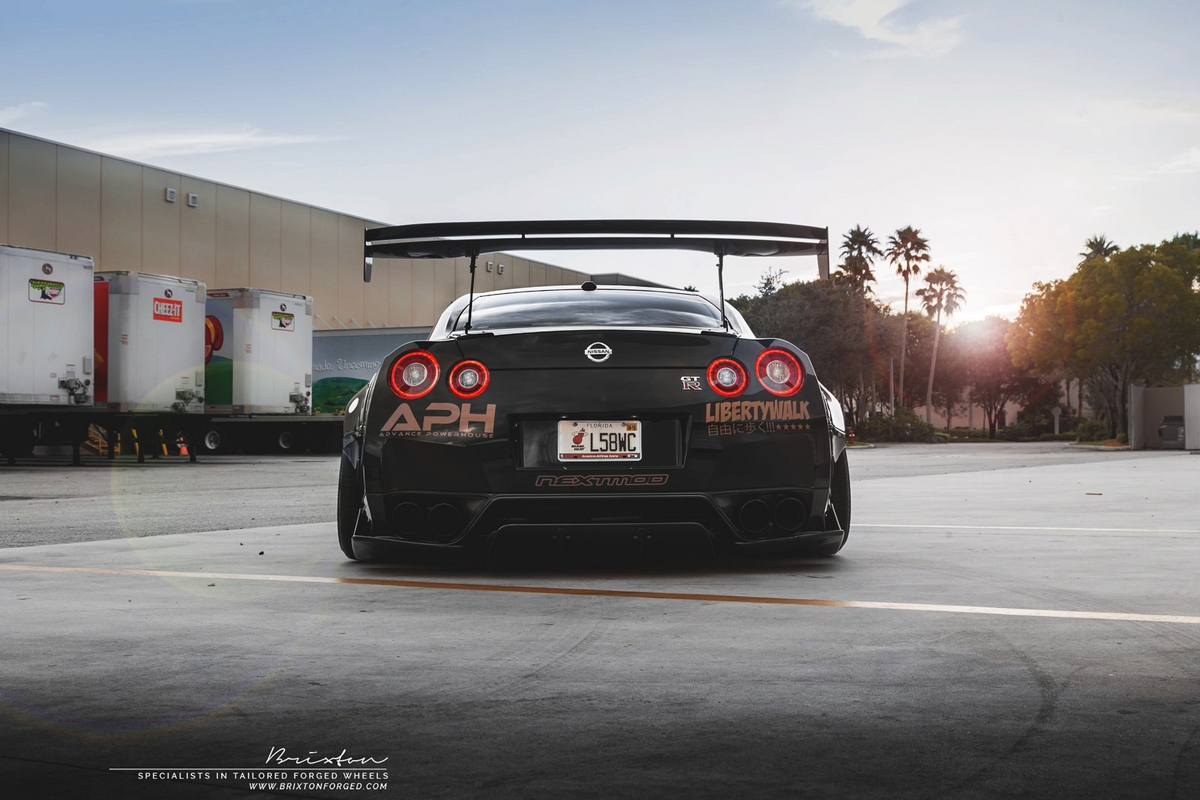 photo 4 Nissan GT-R custom wheels Brixton R25 21x12.0, ET , tire size X R21. 21x13.5 ET 
