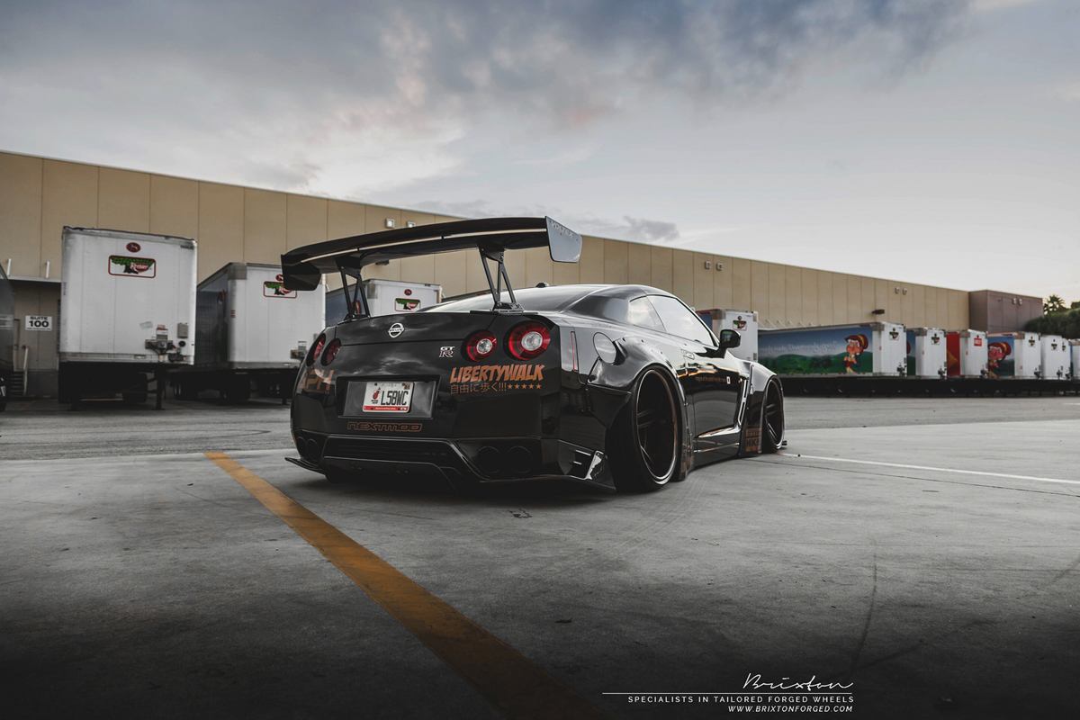 photo 6 Nissan GT-R custom wheels Brixton R25 21x12.0, ET , tire size X R21. 21x13.5 ET 