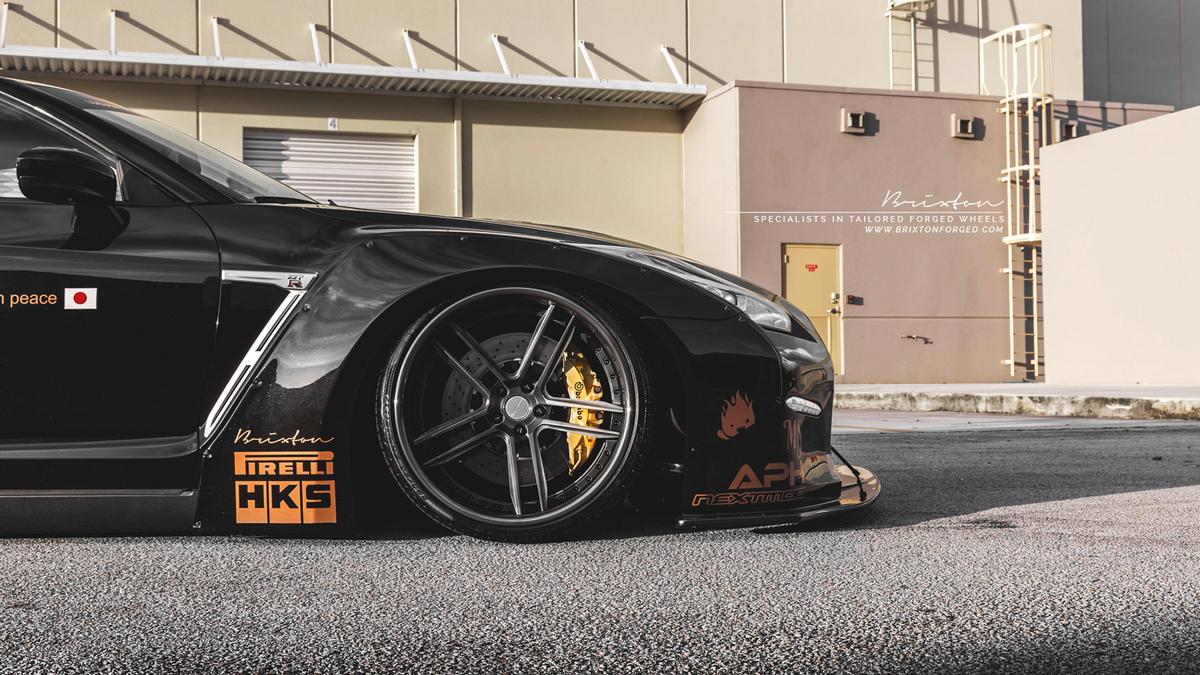 photo 1 Nissan GT-R custom wheels Brixton R25 21x12.0, ET , tire size X R21. 21x13.5 ET 