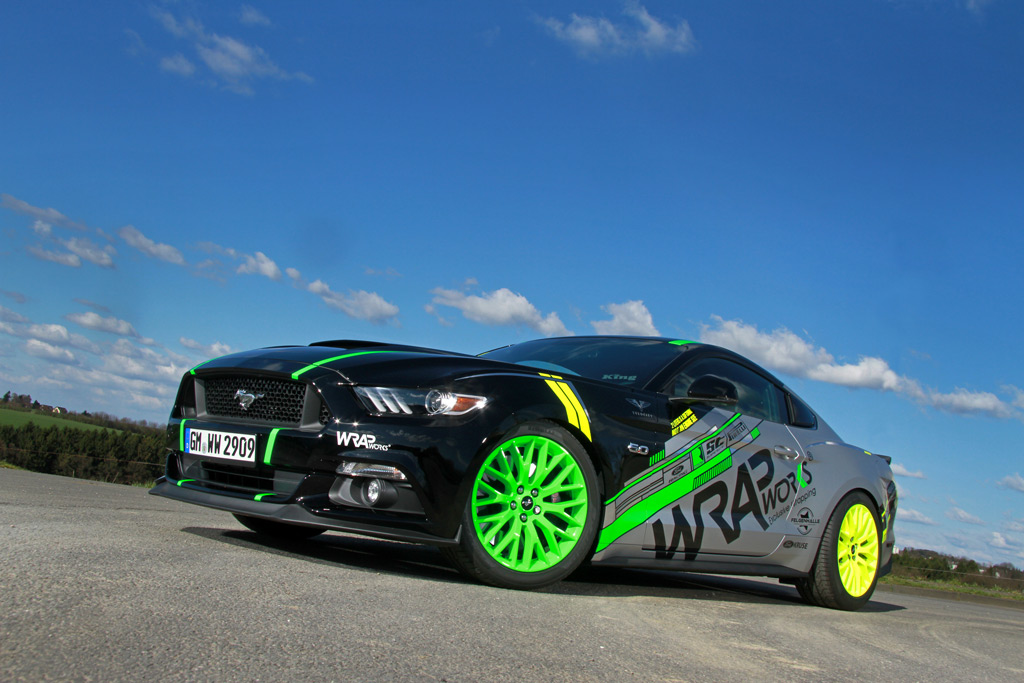 photo 3 Ford Mustang custom wheels OEM Ford Mustang 19x9.0, ET , tire size 255/40 R19. 19x9.5 ET 275/40 R19