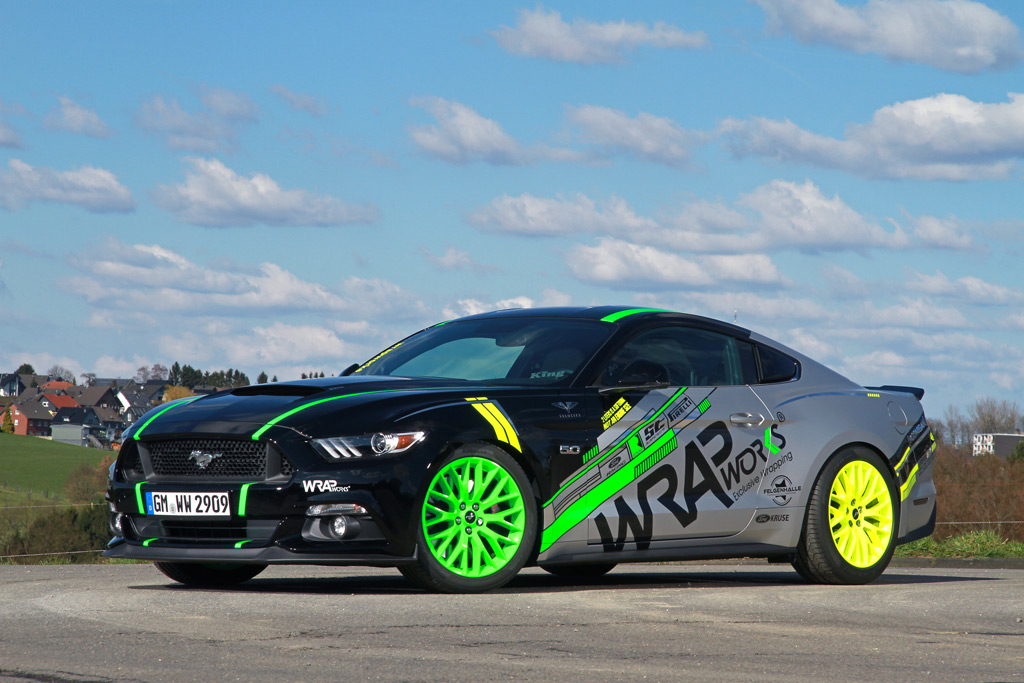 photo 5 Ford Mustang custom wheels OEM Ford Mustang 19x9.0, ET , tire size 255/40 R19. 19x9.5 ET 275/40 R19