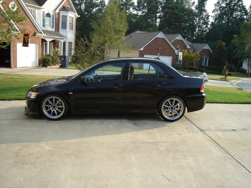 photo 2 Mitsubishi Lancer Evolution custom wheels Gram Lights Optimise 18x9.5, ET +22, tire size 255/35 R18. x ET 