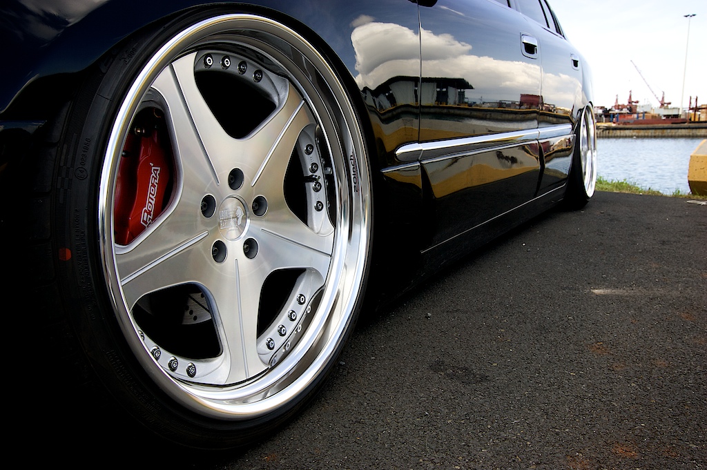 photo 3 Infiniti Q45 custom wheels Leon Hardiritt Orden 20x9.5, ET +1, tire size 235/35 R20. 20x11.0 ET+6 255/35 R20