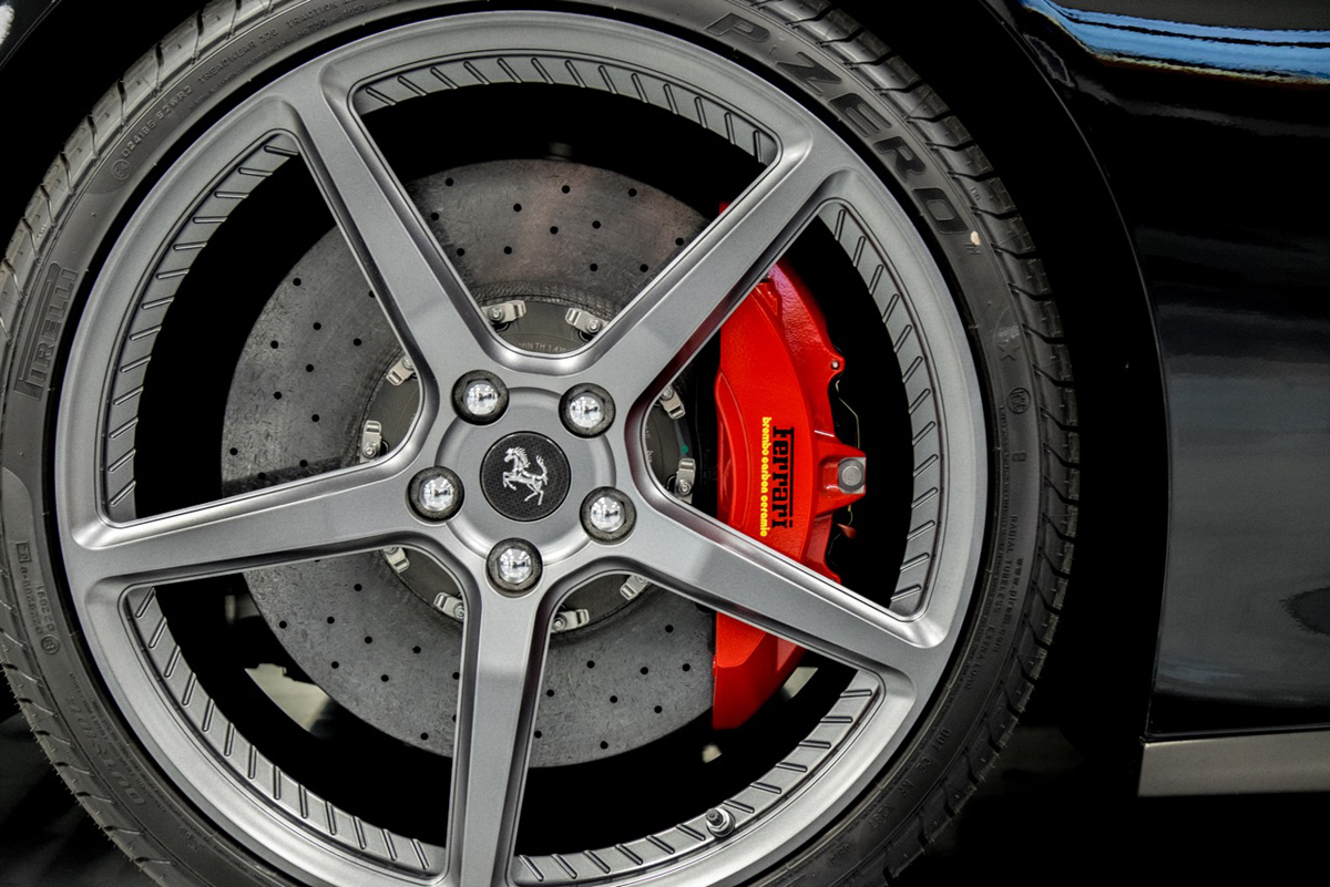 photo 1 Ferrari F12berlinetta custom wheels Fondmetal Signature FMS 07 21x9.0, ET , tire size 275/30 R21. 22x12.0 ET 335/25 R22
