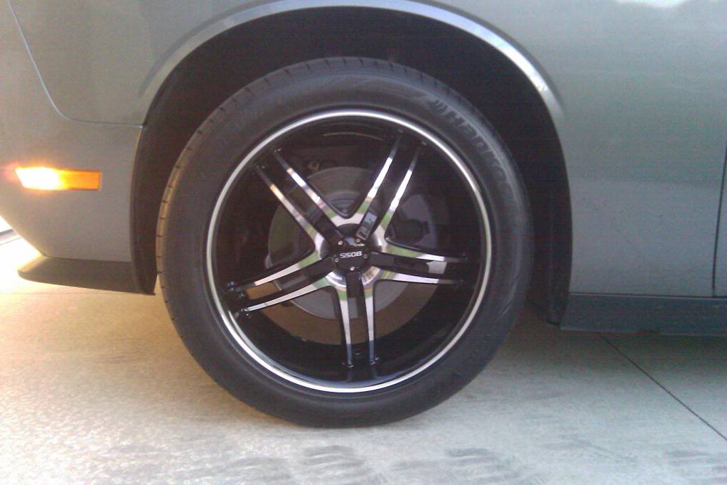 photo 2 Dodge Challenger custom wheels Boss  340  20x8.5, ET , tire size 255/45 R20. x ET 