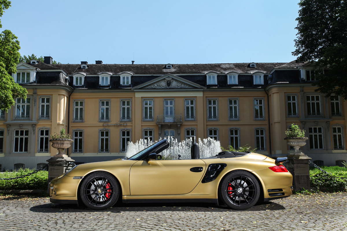 photo 5 Porsche 911 custom wheels OZ Racing Ultraleggera 19x, ET , tire size 235/35 R19. x ET 305/30 R