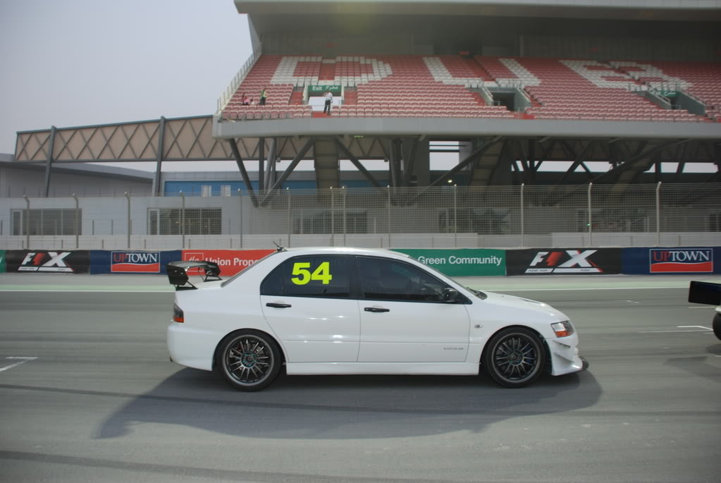 photo 1 Mitsubishi Lancer Evolution custom wheels Rota SVN 18x9.0, ET +35, tire size 255/35 R18. x ET 