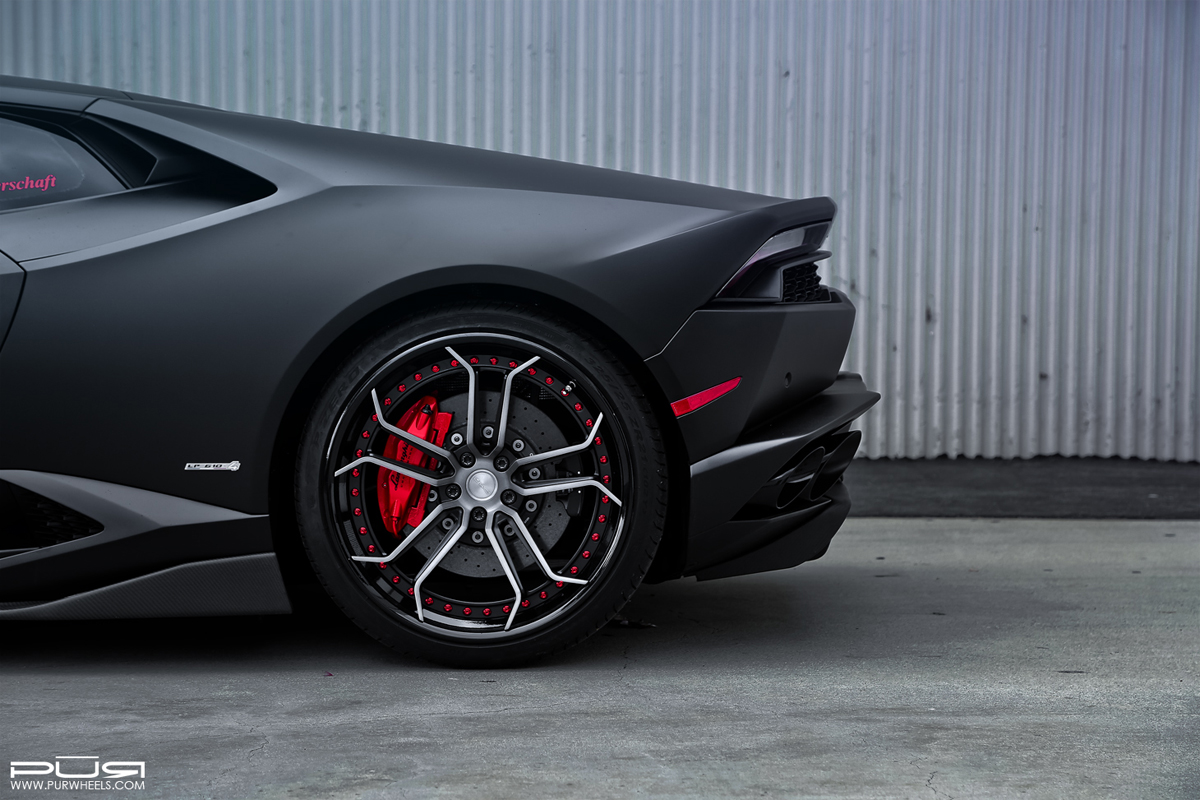 photo 1 Lamborghini Huracan custom wheels PUR LX10.V3 20x9.0, ET , tire size X R20. 21x12.5 ET 
