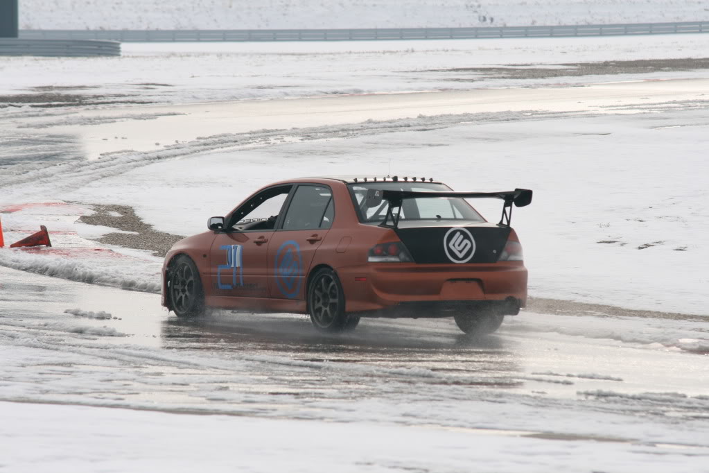 photo 1 Mitsubishi Lancer Evolution custom wheels MB Weapons 18x8.0, ET +30, tire size 225/40 R18. x ET 