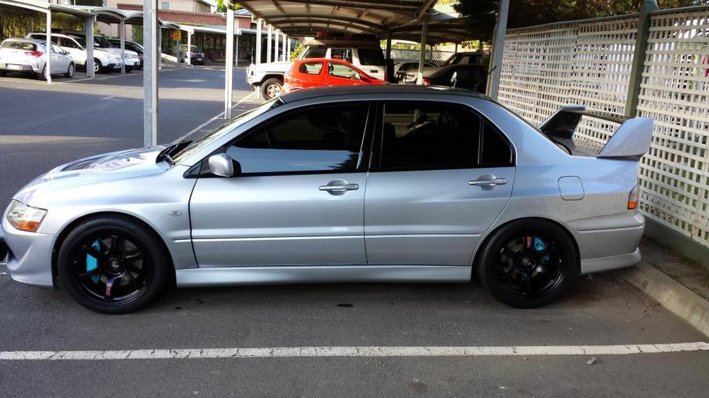 photo 2 Mitsubishi Lancer Evolution custom wheels Gramlight 57DR 18x9.5, ET +22, tire size 265/35 R18. 18x9.5 ET+38 